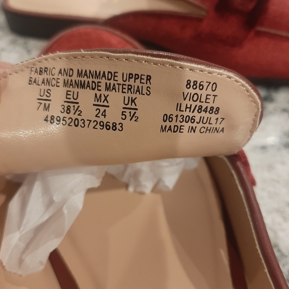 METAPHOR Cranberry Velvet Mules SIZE 7 - Picture 8 of 10